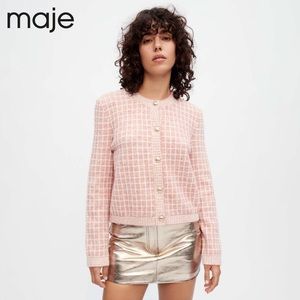 Pink Cardigan romantic and modern